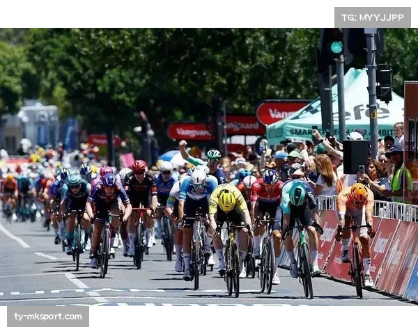 24小时耐力赛落幕，三人车队以微弱优势险胜，完成极限挑战